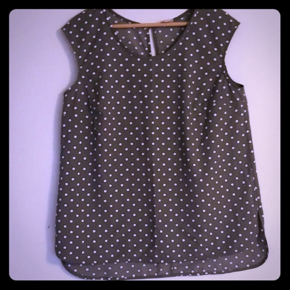 Merona Grey and White sleeveless blouse